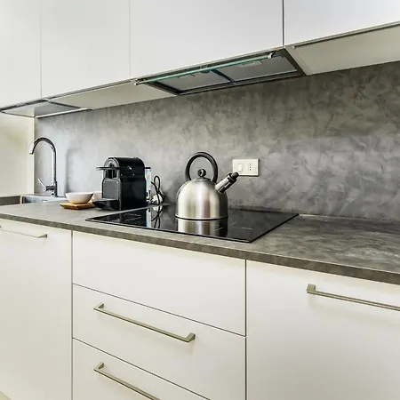 Beplace Apartments In Porta Garibaldi Milan Exterior photo